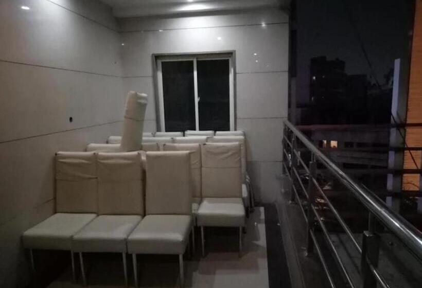 호텔 Santosh Castle ,hyderabad