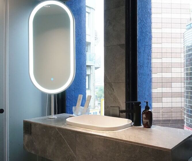 هتل The Blue By Just Inn