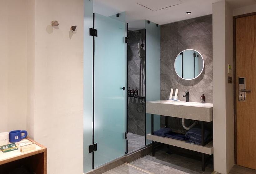 هتل The Blue By Just Inn