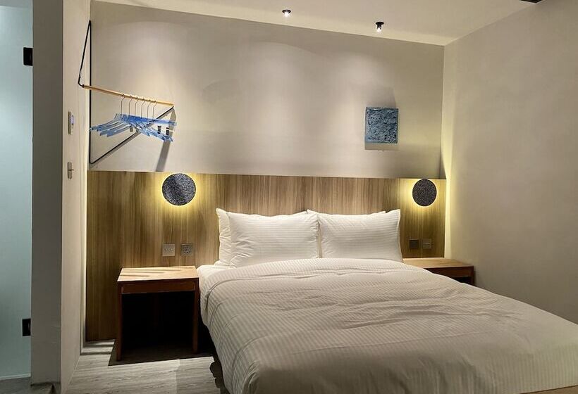 هتل The Blue By Just Inn