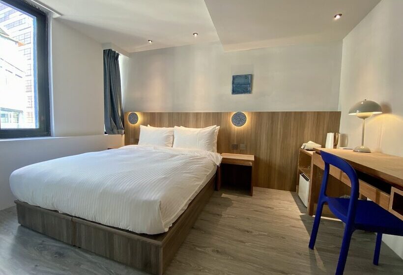 هتل The Blue By Just Inn