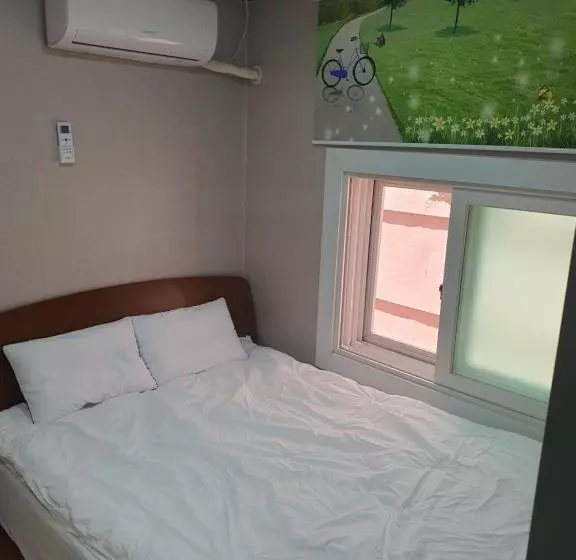 پانسیون Ara Guesthouse