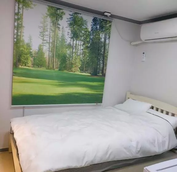 پانسیون Ara Guesthouse