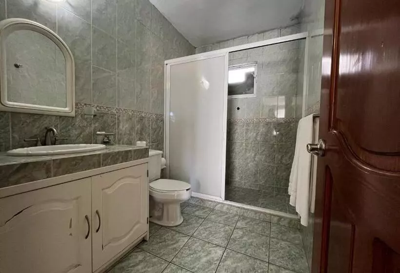 ペンション La Casa Bonita De Pueblo Nuevo