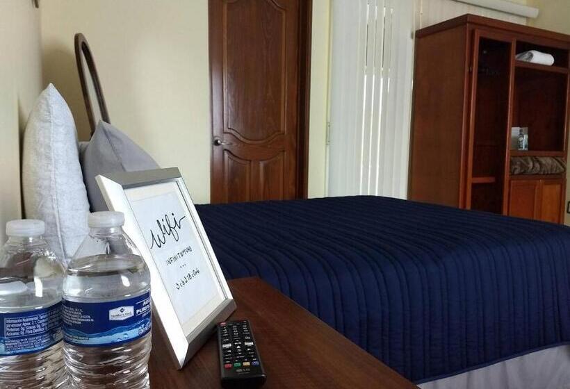 ペンション La Casa Bonita De Pueblo Nuevo