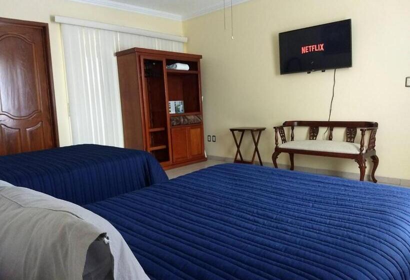 ペンション La Casa Bonita De Pueblo Nuevo