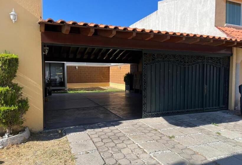 ペンション La Casa Bonita De Pueblo Nuevo