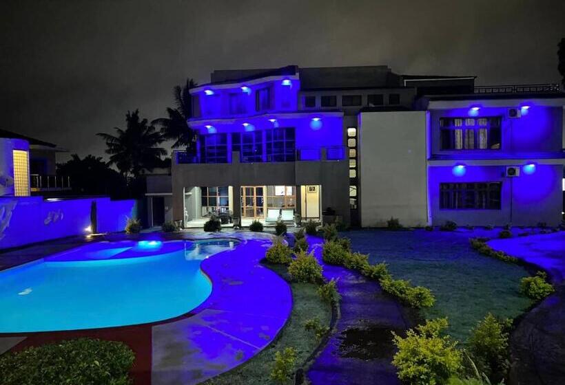 ペンション Trmotel