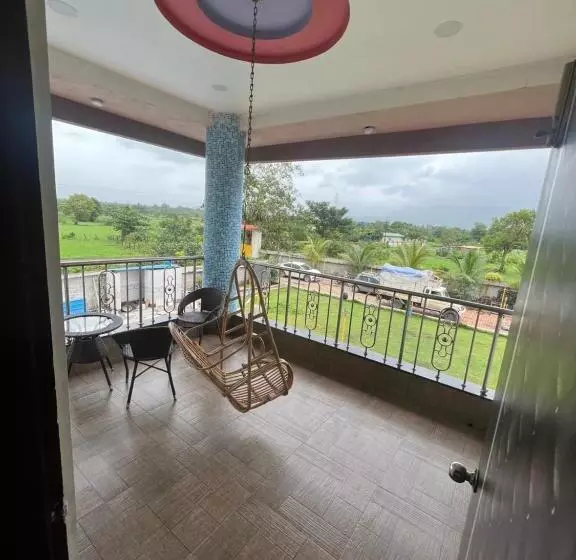 Lomakeskus Acorn Villa