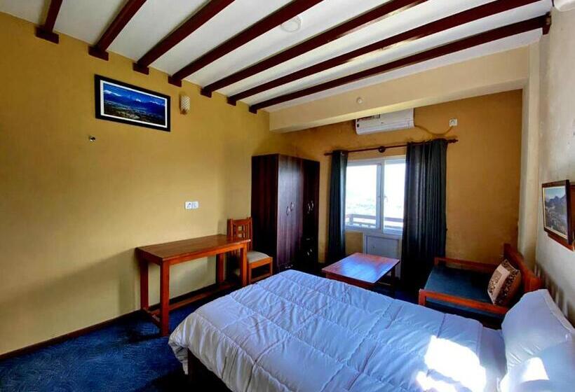 تختخواب و صبحانه Himalayan Home Lamagaun Pokhara 10 Minute Drive From Tourist Place Lakeside Rent Rooms