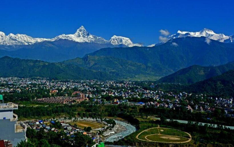 تختخواب و صبحانه Himalayan Home Lamagaun Pokhara 10 Minute Drive From Tourist Place Lakeside Rent Rooms