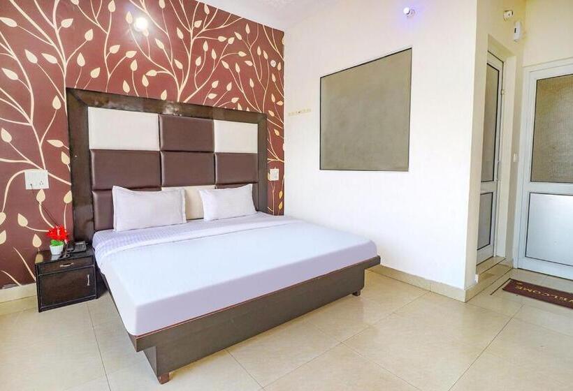 Hotel Abodes Binog Breeze