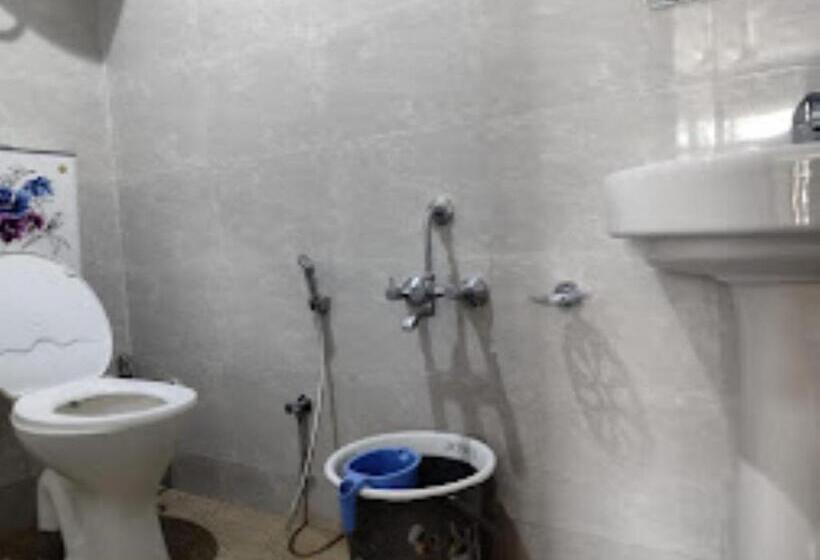 Hotell City Way, Srinagar