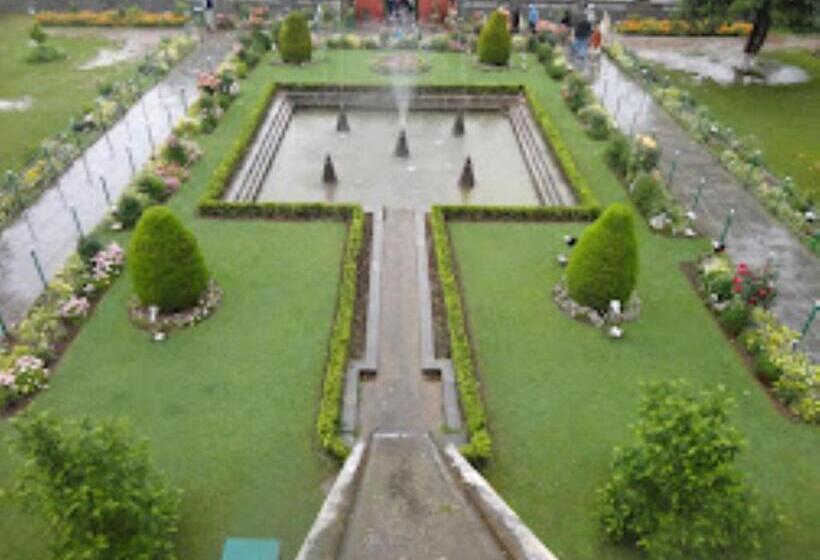 Hotell City Way, Srinagar