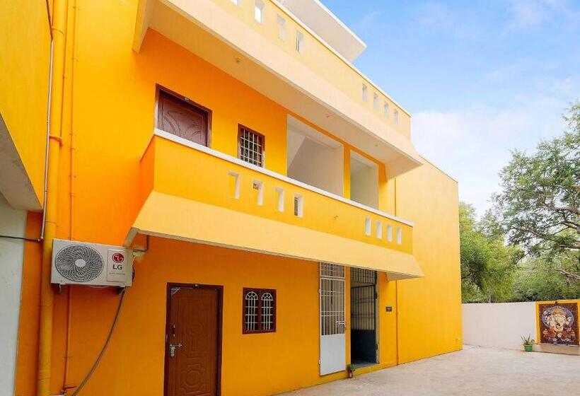 هتل Collection O Blue Horizon