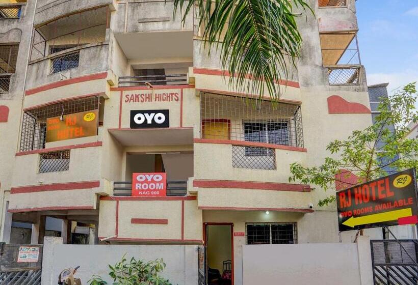 فندق Spot On R J