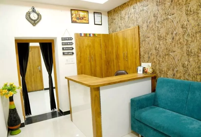 ホテル The Travel Bug Jaisalmer