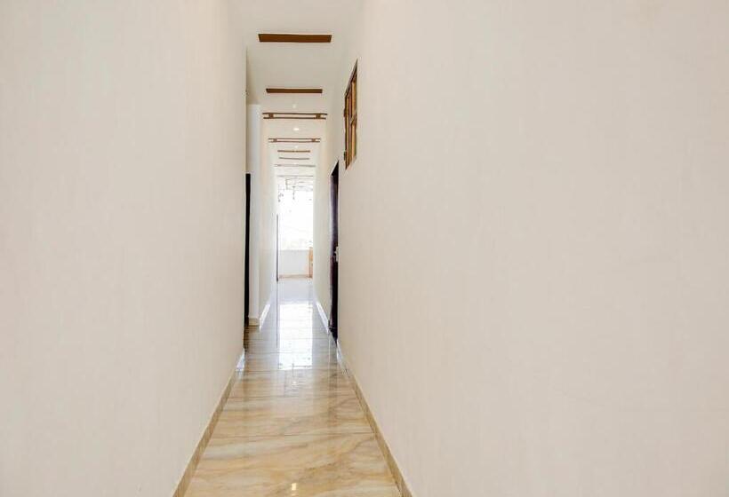 Oyo Hotel Riyasat Inn