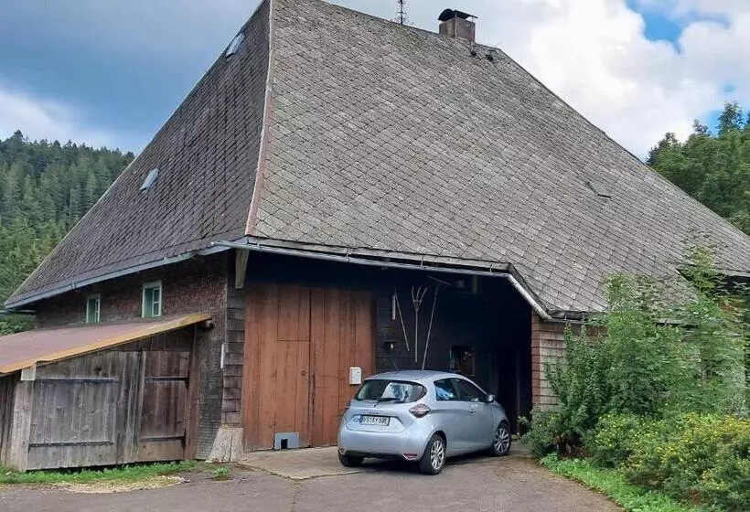 Majatalo Fewo Roturach