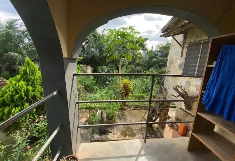 پانسیون Lodge Au Paradis Fleuri