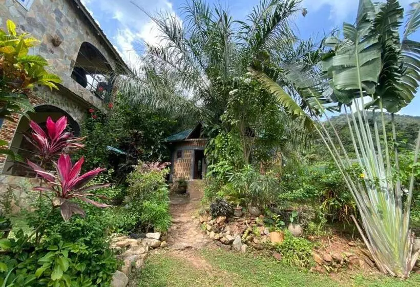 پانسیون Lodge Au Paradis Fleuri