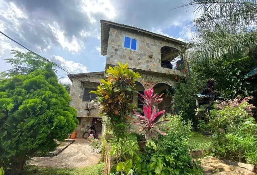 پانسیون Lodge Au Paradis Fleuri