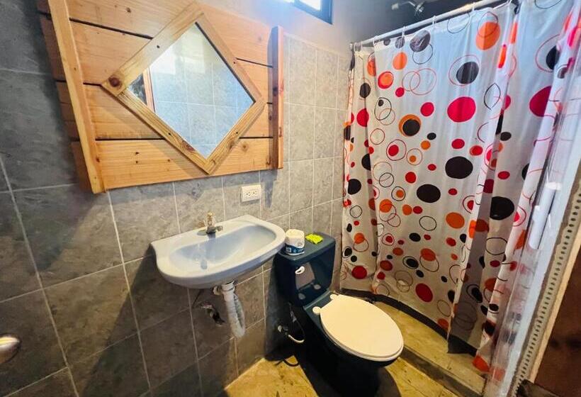 פנסיון Mi Tierra Jaco