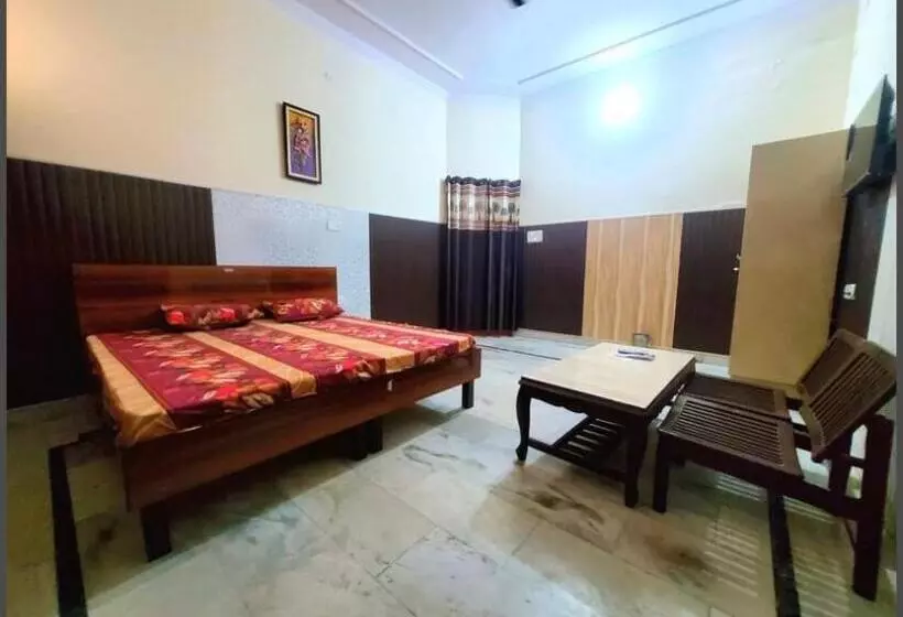ペンション Rk Guest House Near Airport And Golden Temple