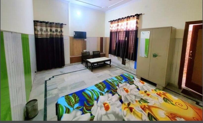 Pensão Rk Guest House Near Airport And Golden Temple