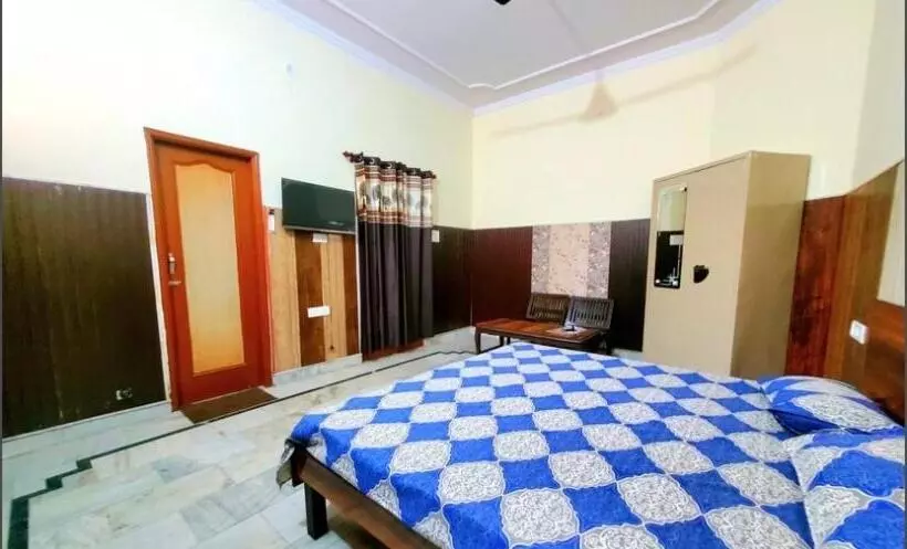 ペンション Rk Guest House Near Airport And Golden Temple