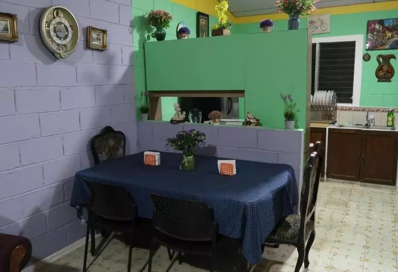 پانسیون Palacios Hub 1