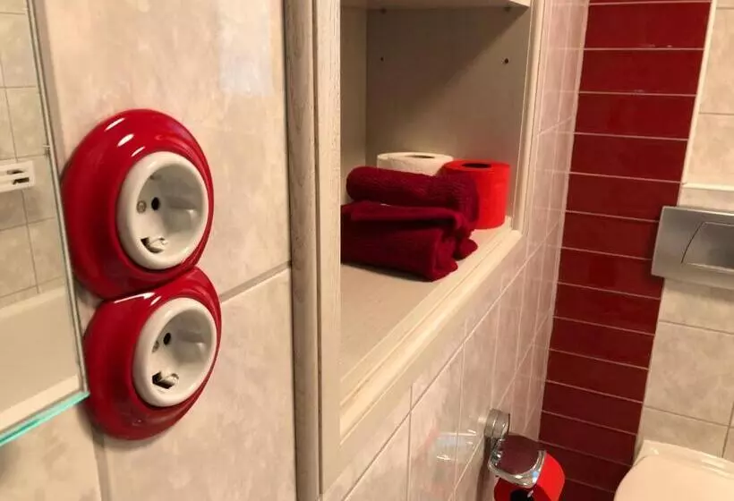 ペンション Rote Etage Im Ort Mainstockheim 2 Zimmer Mit Küche Bad Balkon