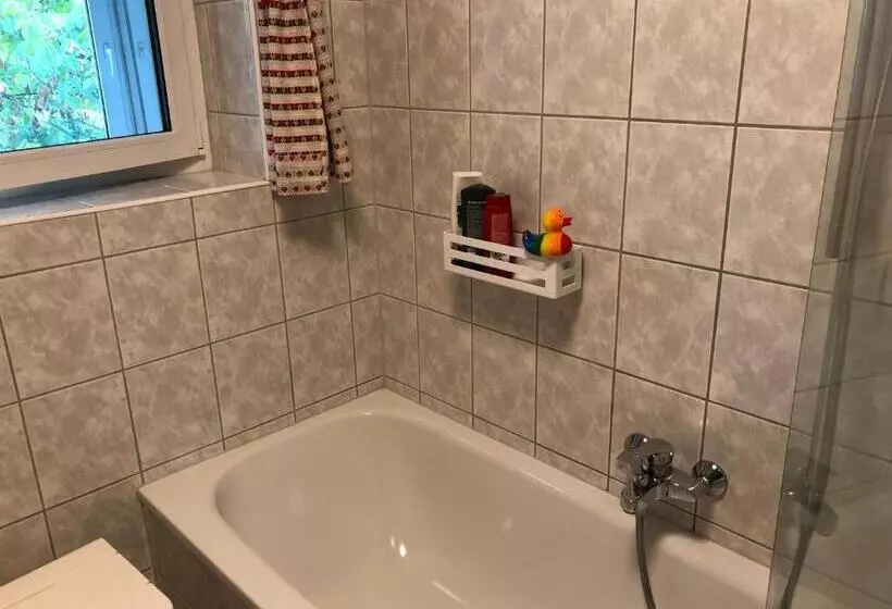 ペンション Rote Etage Im Ort Mainstockheim 2 Zimmer Mit Küche Bad Balkon