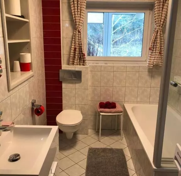 ペンション Rote Etage Im Ort Mainstockheim 2 Zimmer Mit Küche Bad Balkon