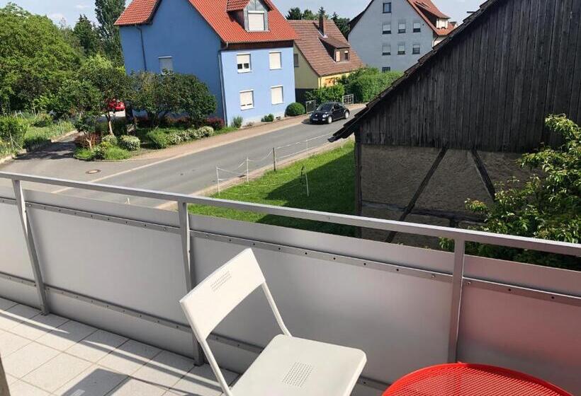 Majatalo Rote Etage Im Ort Mainstockheim 2 Zimmer Mit Küche Bad Balkon