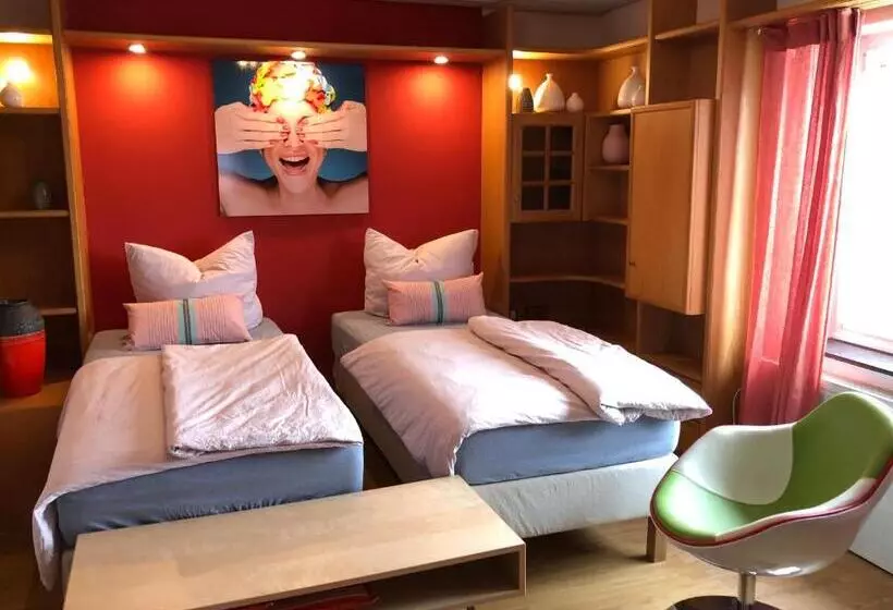 ペンション Rote Etage Im Ort Mainstockheim 2 Zimmer Mit Küche Bad Balkon