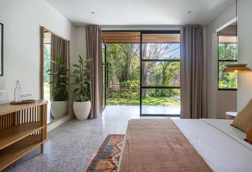 پانسیون Villa Badoum Guesthouse