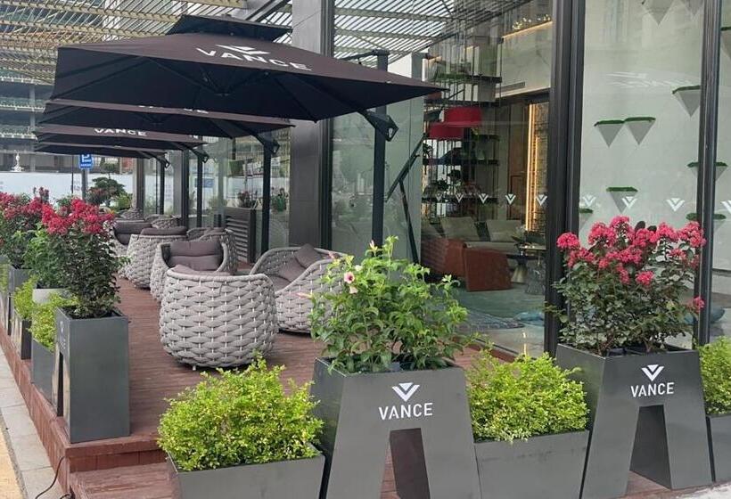 Vance Hotel   East Railway Station