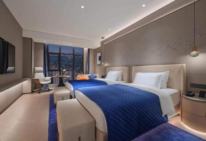 Vance Hotel   East Railway Station