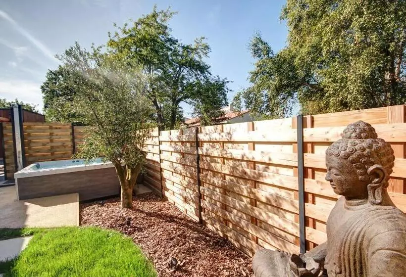 ベッドアンドブレックファースト Chambres D Hôtes Du Val D Asson