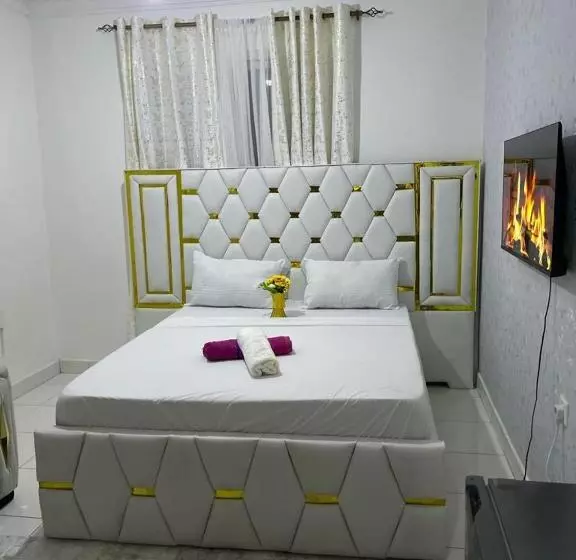 تختخواب و صبحانه Chillhaushomes
