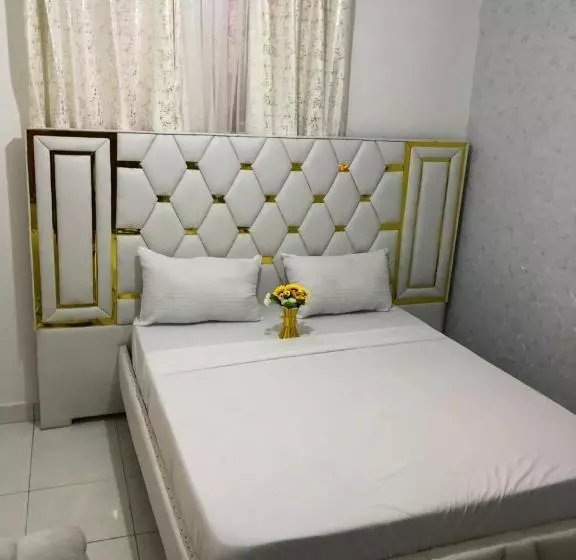 تختخواب و صبحانه Chillhaushomes
