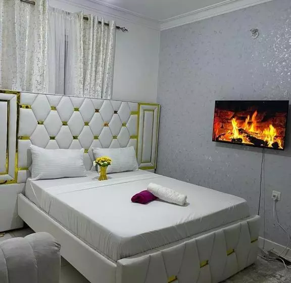 تختخواب و صبحانه Chillhaushomes