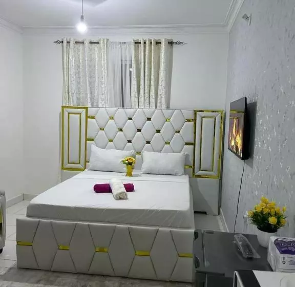 تختخواب و صبحانه Chillhaushomes