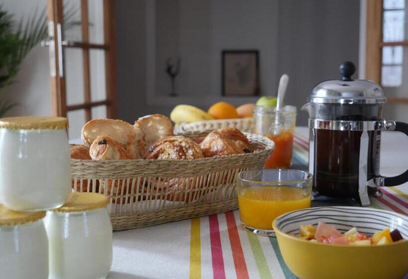 Bed and Breakfast Maison Bernatenia