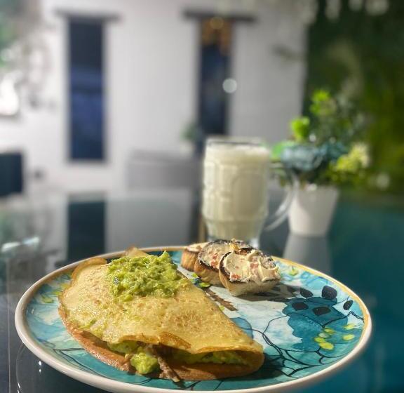 Eros Hostel & Brunch