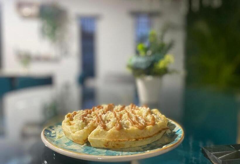 Eros Hostel & Brunch