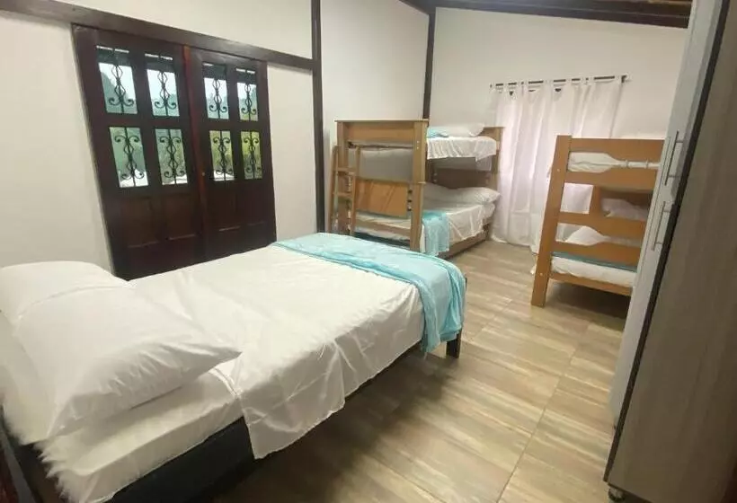 Eros Hostel & Brunch