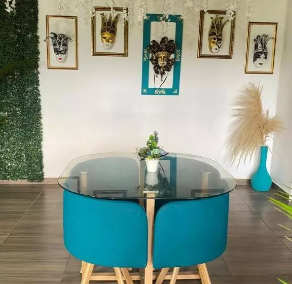 Eros Hostel & Brunch