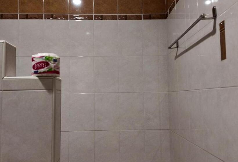 酒店 กัญญ่า เพลส Kanya